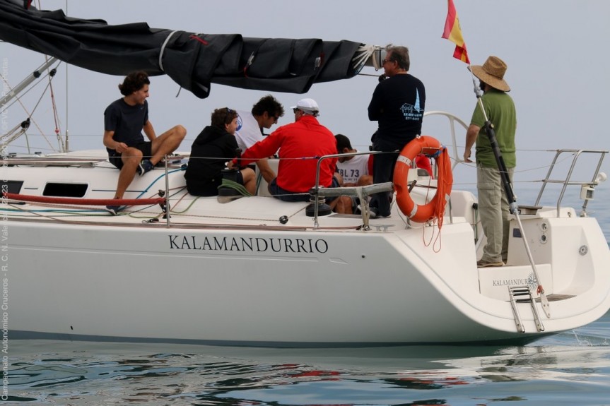 El Kalamandurrio de Pablo Nogueroles, del CN La Vila, gana el Campeonato Autonómico de Cruceros en clase 2 del RCN Valencia